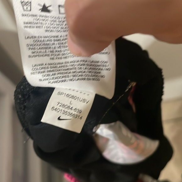 Nike Women's Pink and Black Athletic Shorts Size L - Picture 7 of 8